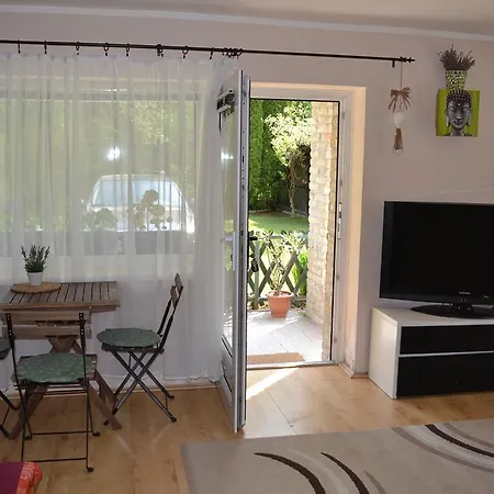 Tulipan-apartman Apartament *