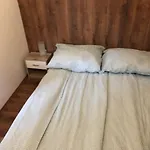 Appartamento Tulipán-apartman Eger
