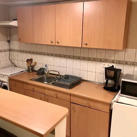 Tulipán-apartman Appartamento Eger